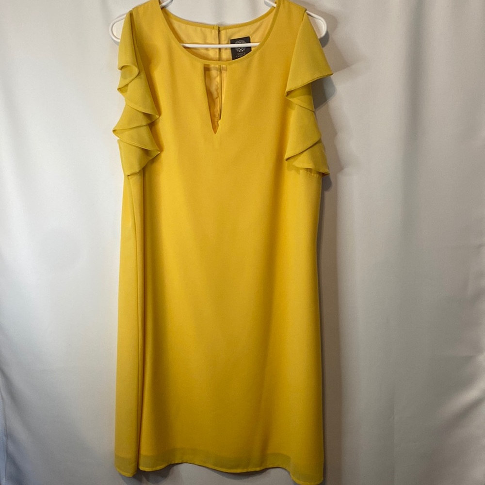 Vince Camuto Yellow Shift Dress Size 10
